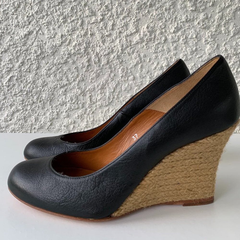 Lanvin Paris black leather pumps with wedge jute heels